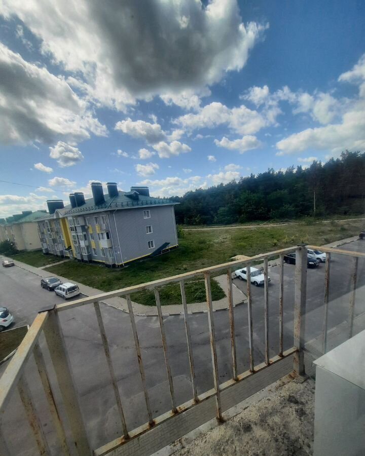 квартира г Старый Оскол мкр-н Заречье, 12 фото 1