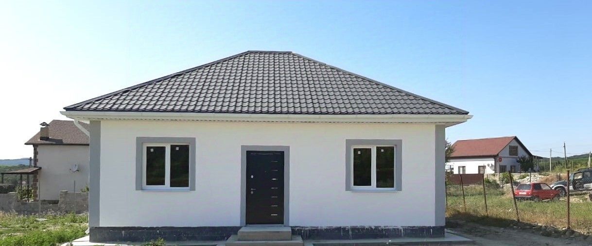дом г Новороссийск с Большие Хутора ул Солнечная фото 1