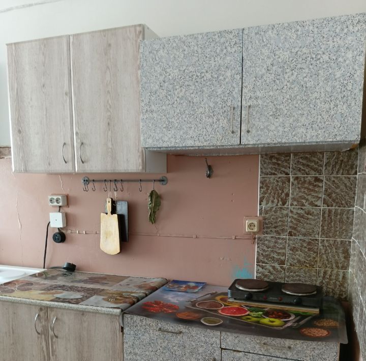 комната г Омск р-н Кировский ул Дмитриева 5/3 фото 11