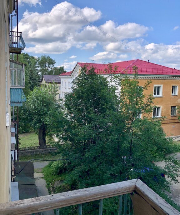 квартира г Златоуст пр-кт Мира 12 фото 1