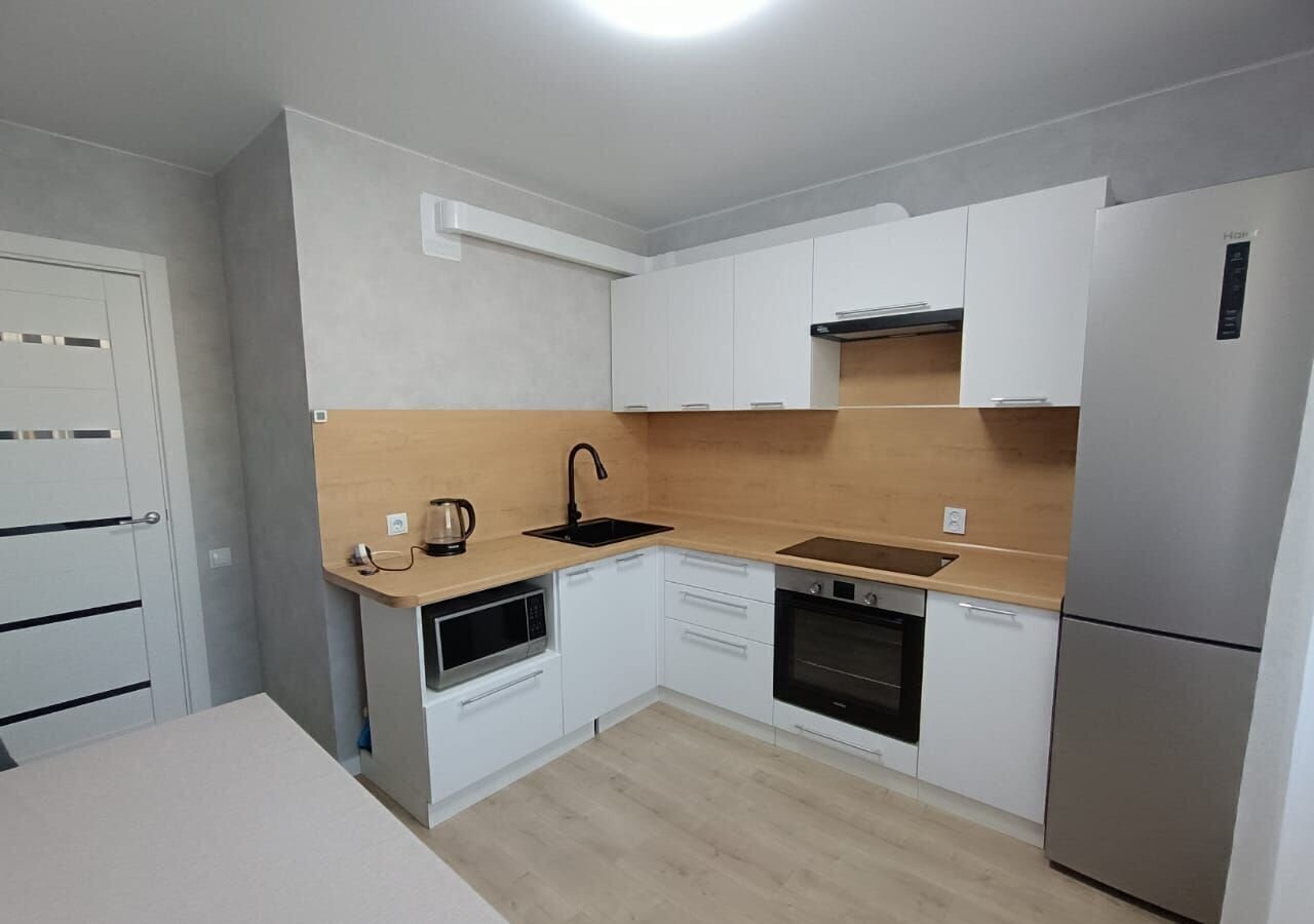 квартира г Чебоксары ул Писателя Лаврентия Таллерова 28 фото 1