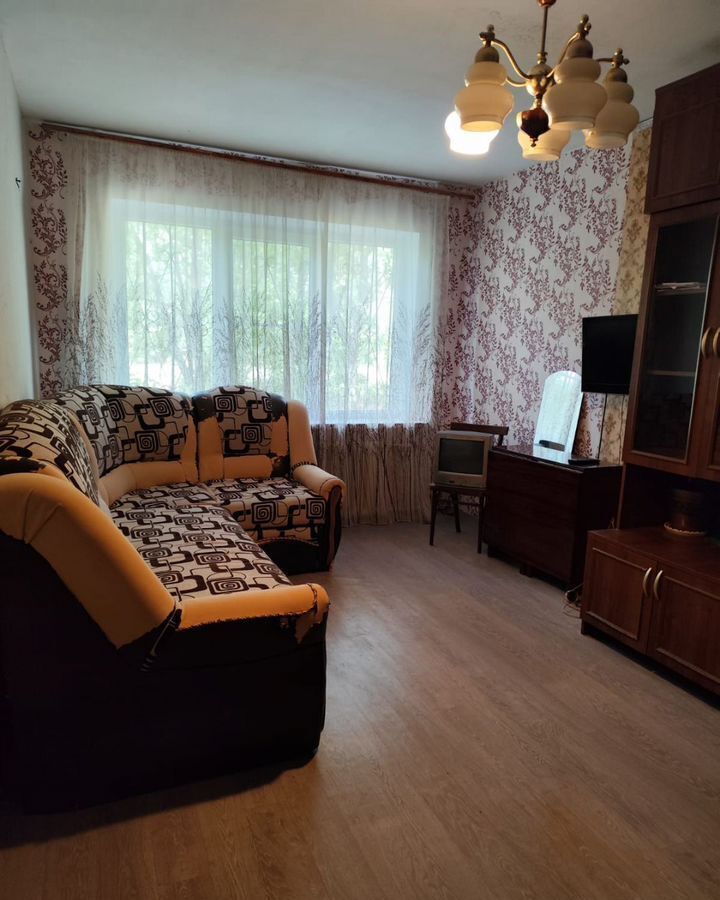 квартира г Волгоград р-н Краснооктябрьский ул им. Хользунова 12а фото 1