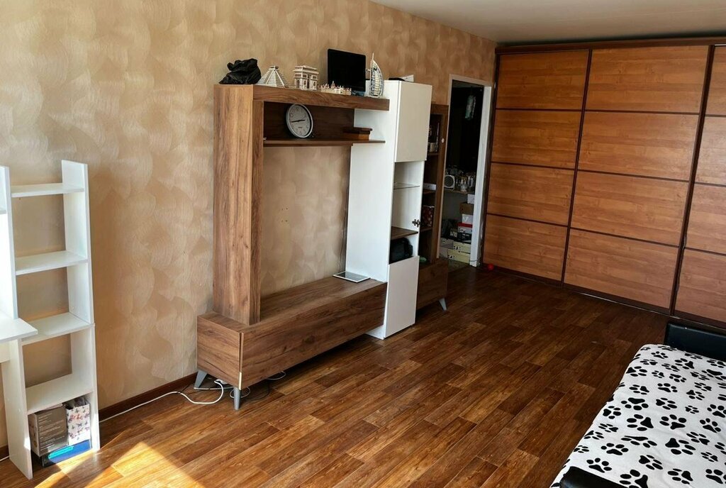 квартира г Волгоград мкр Жилгородок ул Танкистов 1 фото 2