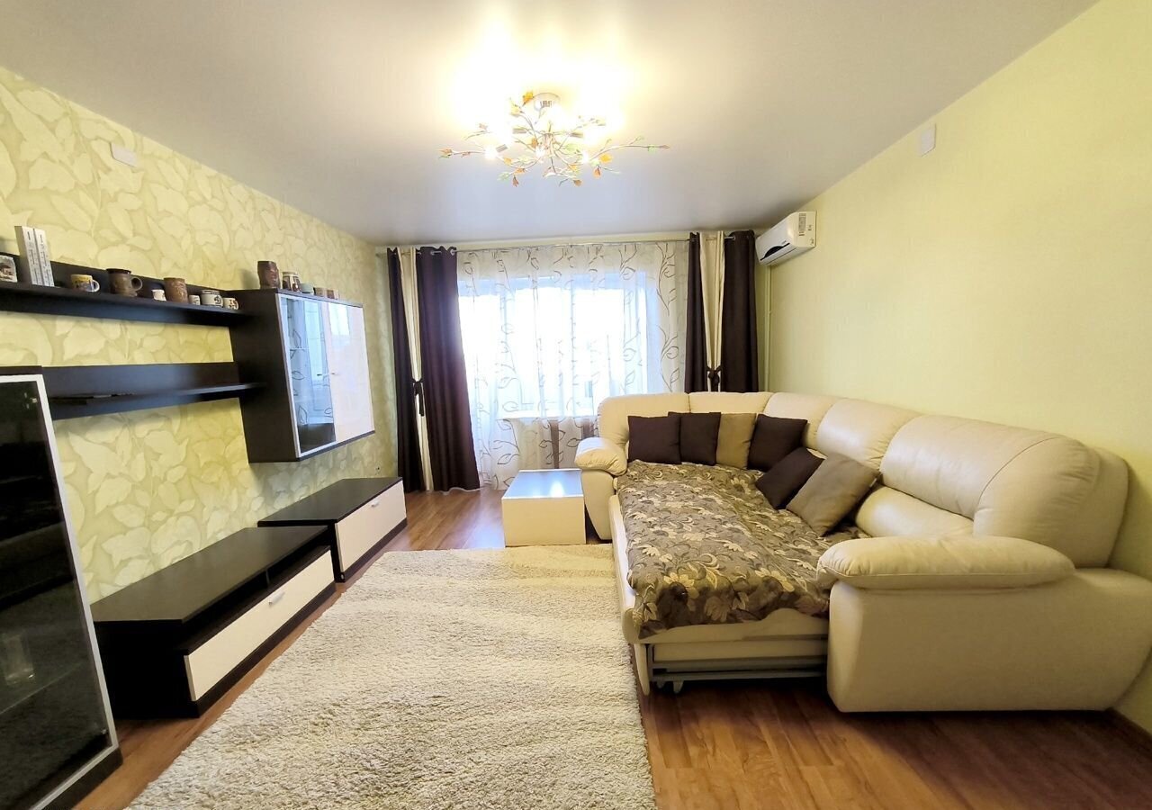 квартира г Череповец р-н Зашекснинский пр-кт Шекснинский 25а фото 1