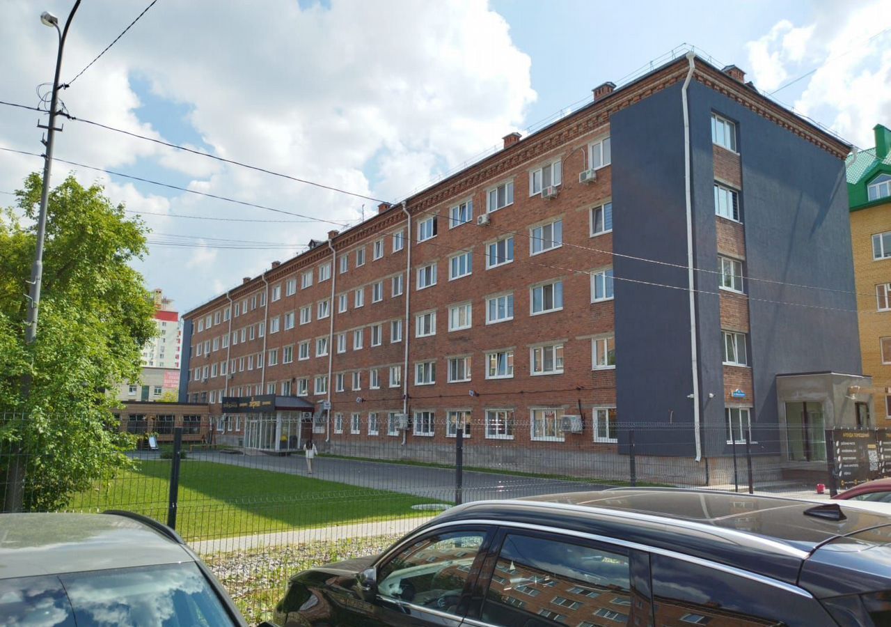квартира г Тюмень р-н Ленинский ул Мельникайте 83 фото 12