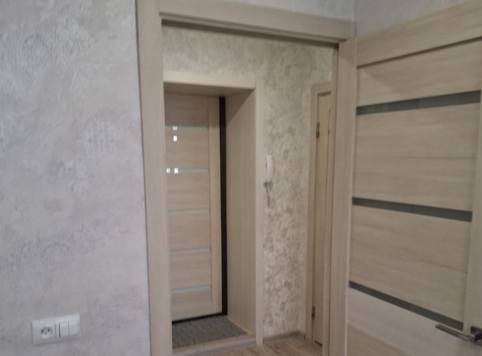 квартира г Тольятти р-н Автозаводский ул Фрунзе 4 фото 3