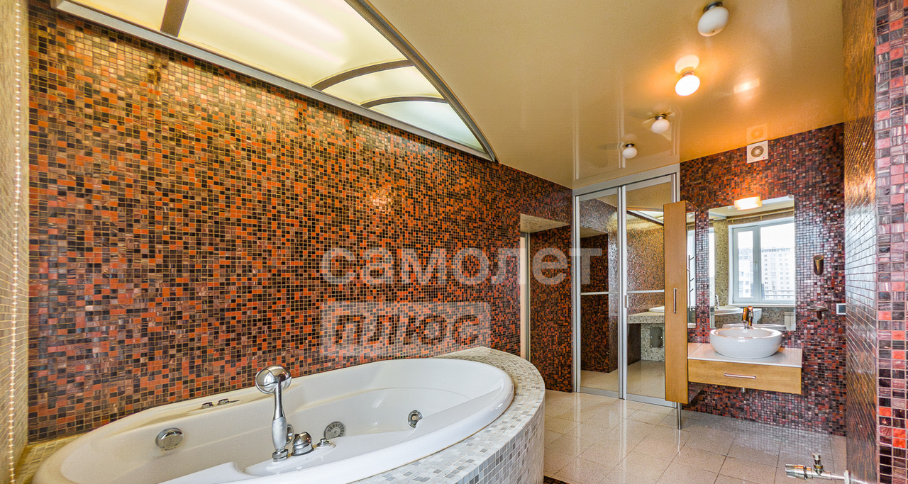 квартира г Екатеринбург Геологическая Центр м-н, Карла Маркса, 12 фото 36