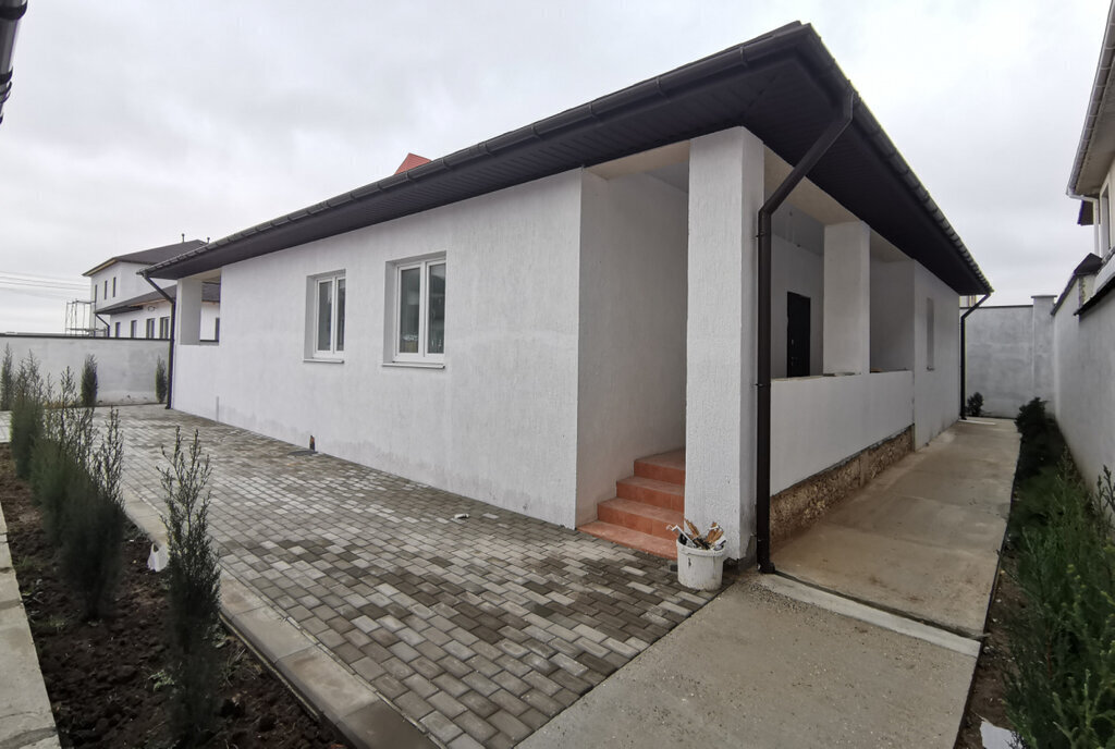 дом г Евпатория пгт Заозерное ул Аллея Дружбы фото 3