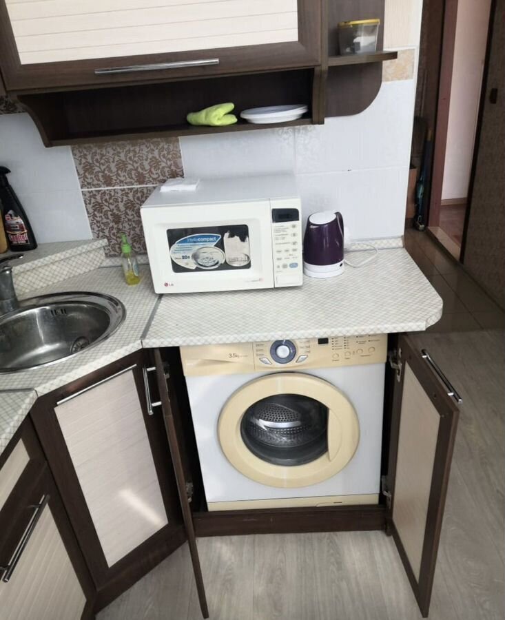 квартира г Омск р-н Советский ул СибНИИСХоз 3 фото 1