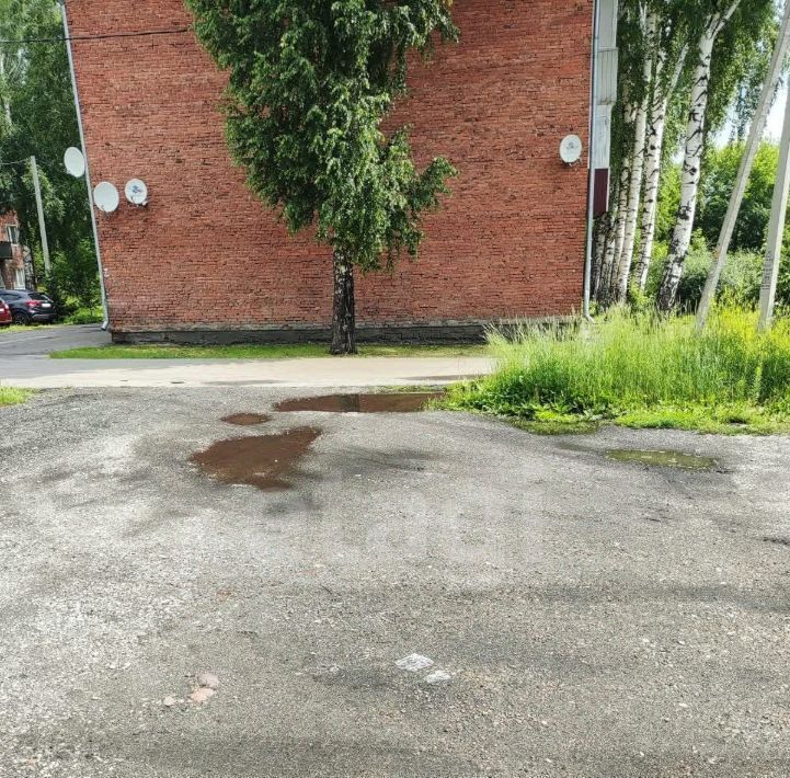 гараж г Прокопьевск р-н Центральный ул Черниговская 6 фото 4