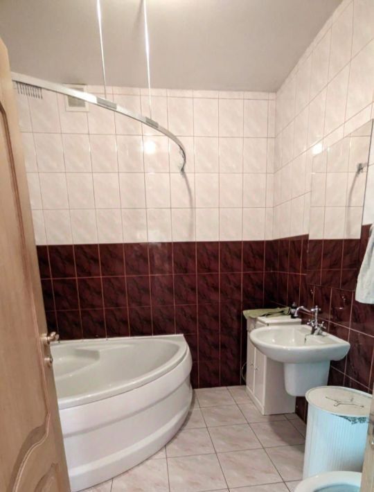 квартира г Калининград р-н Ленинградский ул Верхнеозерная 2б фото 12