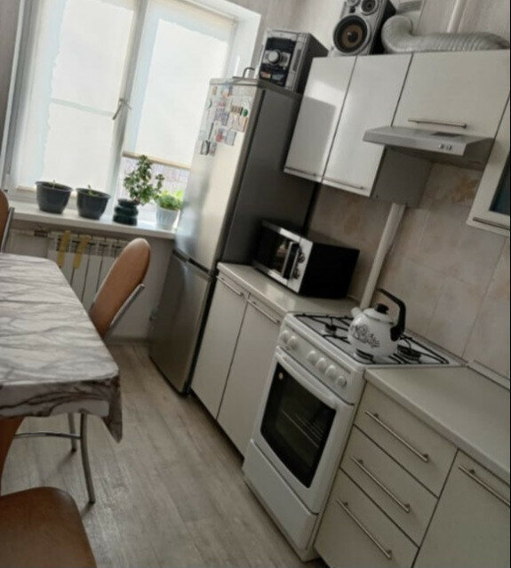 квартира г Саратов ул им Лебедева-Кумача В.И. 81 фото 5