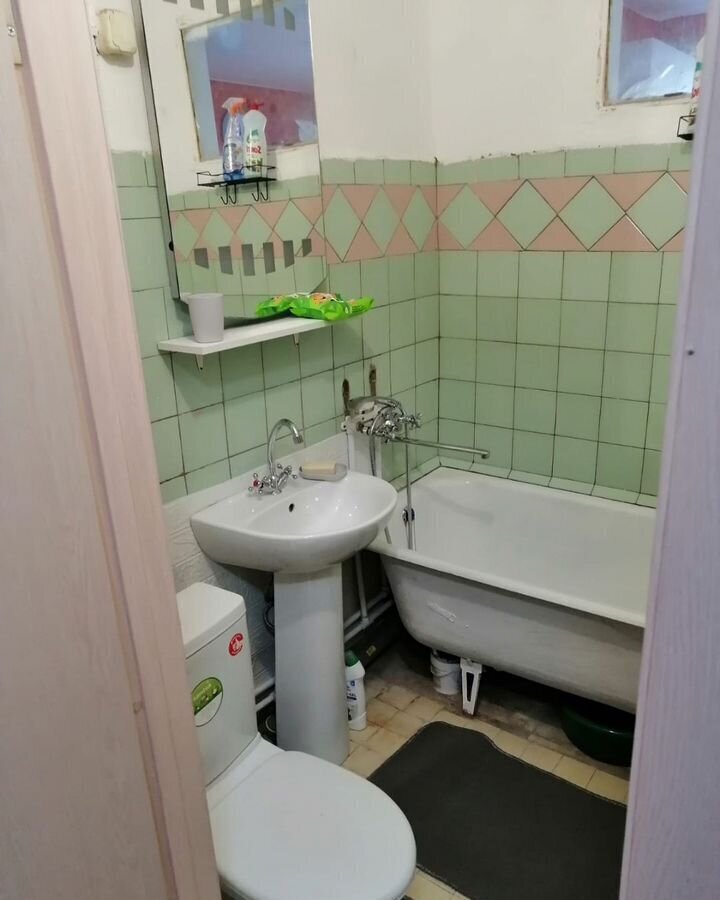 квартира г Саратов р-н Заводской ул. имени Г. К. Орджоникидзе, 2В фото 19