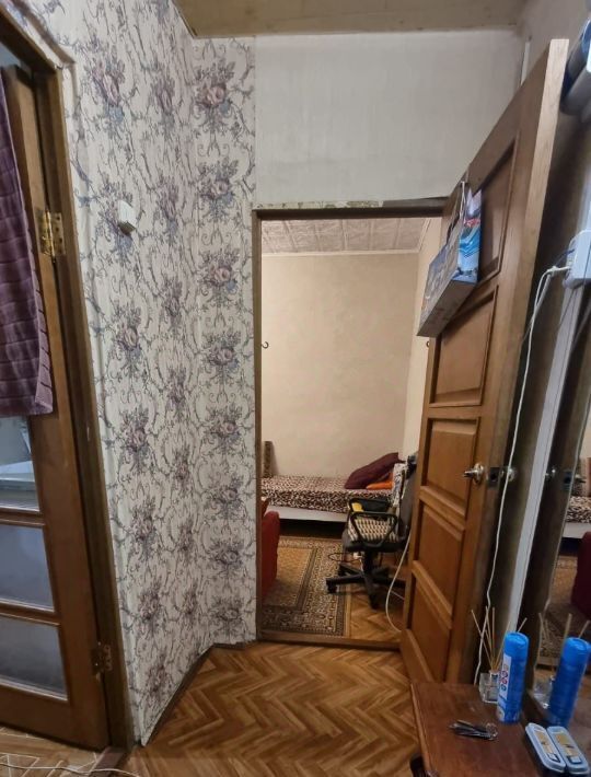 квартира г Волгоград р-н Дзержинский ул Ангарская 111/18 фото 8