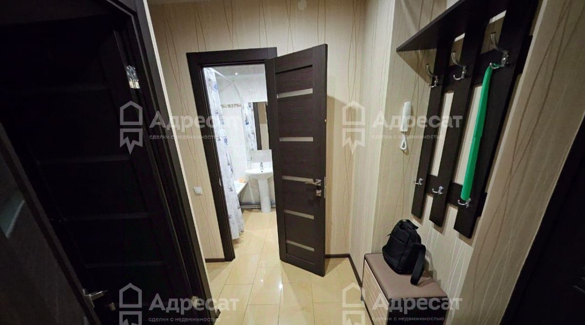 квартира г Волгоград р-н Дзержинский ул 8-й Воздушной Армии 10а фото 7