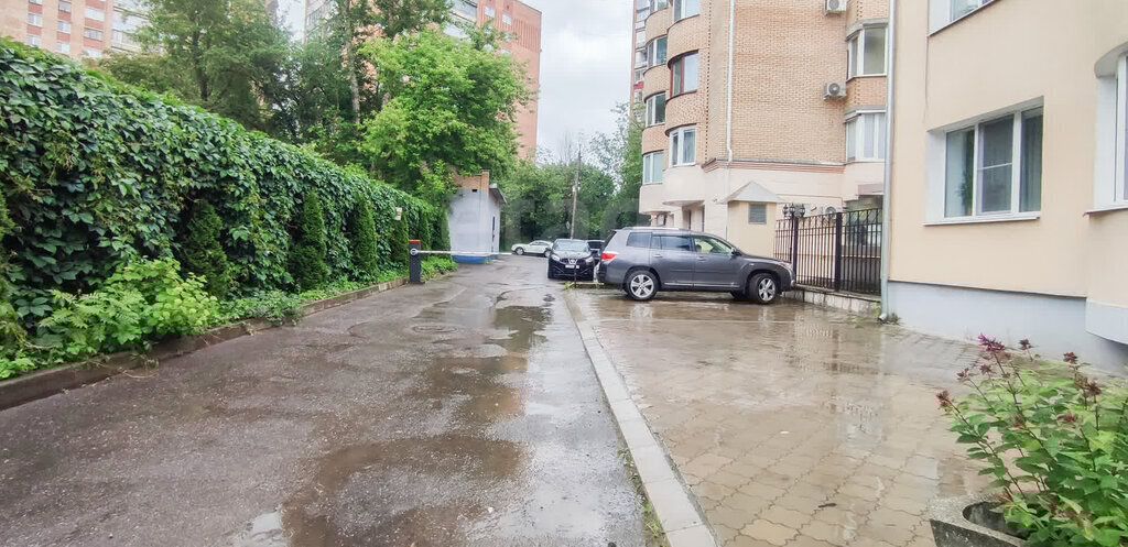 квартира г Калуга ул Парижской Коммуны 1а фото 20