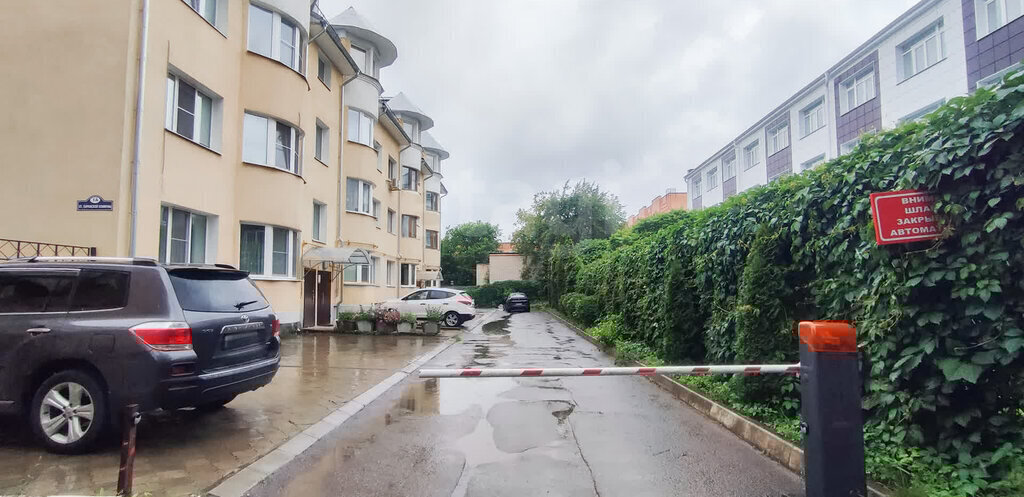 квартира г Калуга ул Парижской Коммуны 1а фото 23