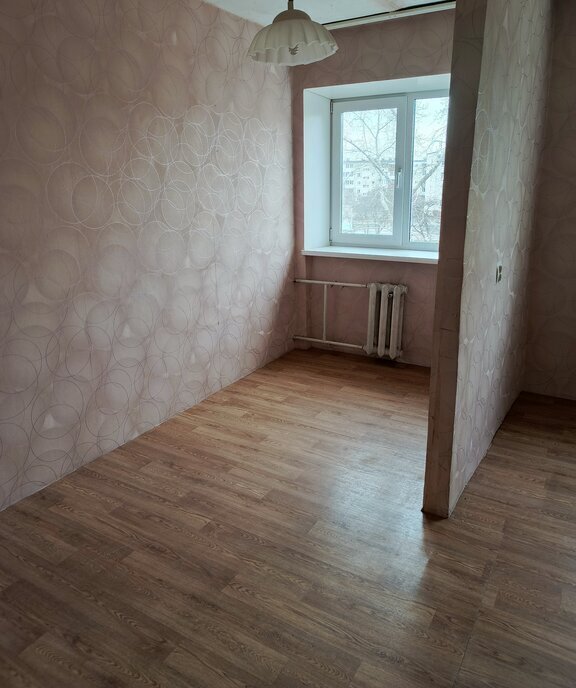 квартира г Каменск-Уральский пр-кт Победы 37а фото 1