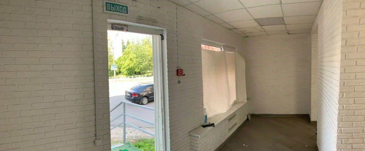 торговое помещение г Великий Новгород пр-кт Александра Корсунова фото 5