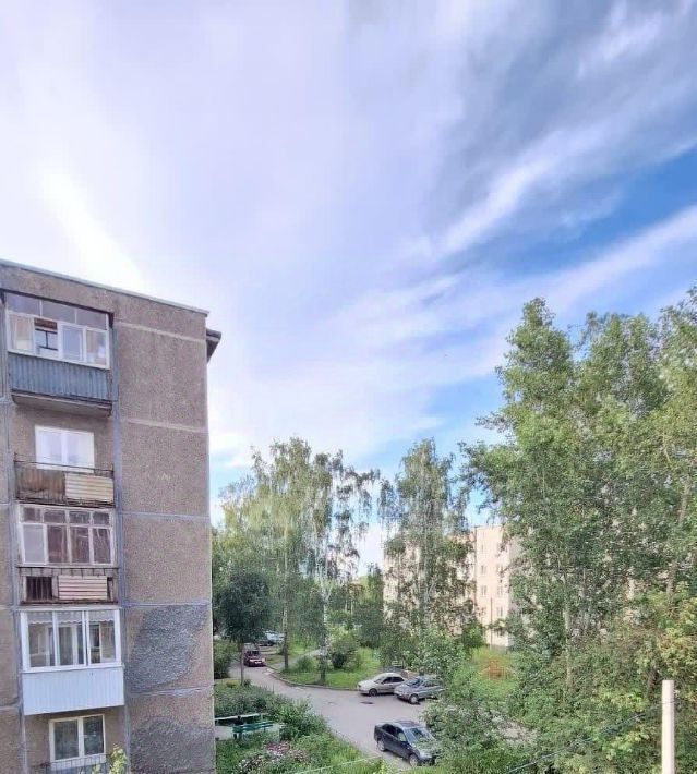 квартира г Первоуральск ул Урицкого 2 фото 17