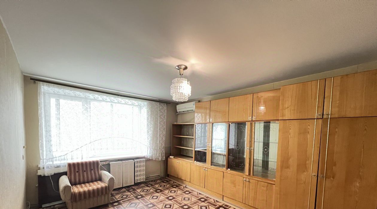 квартира г Саратов р-н Кировский ул им Зарубина В.С. 143/147 фото 1