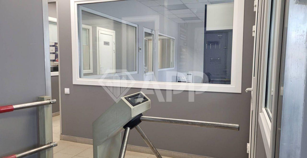 офис г Казань р-н Советский Республика Татарстан Татарстан, жилой массив Самосырово, ул. Мира, 12 фото 16