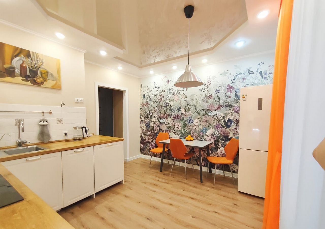 квартира г Тюмень р-н Центральный ул Мельникайте 36к/2 фото 3