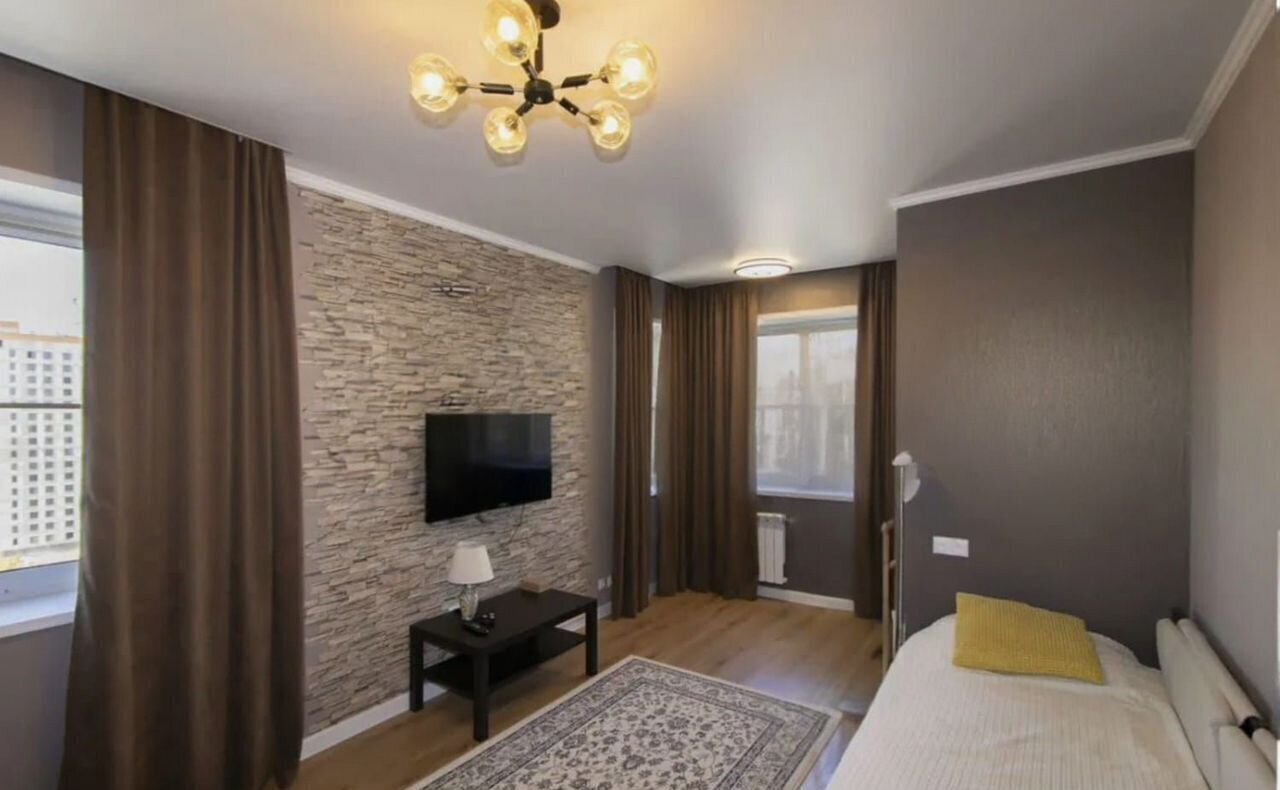 квартира г Тюмень р-н Центральный ул Мельникайте 36к/2 фото 8