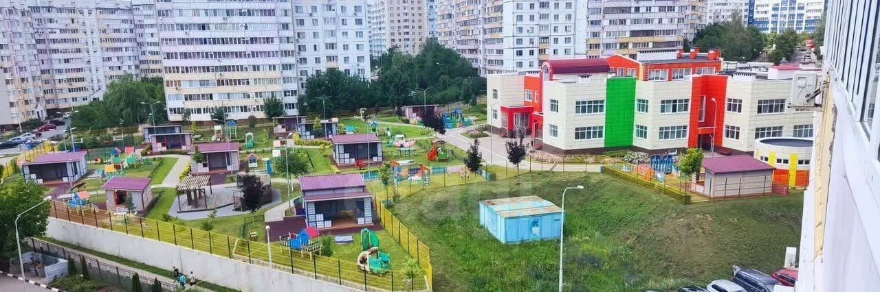 квартира г Белгород Западный ул Есенина 46 фото 2
