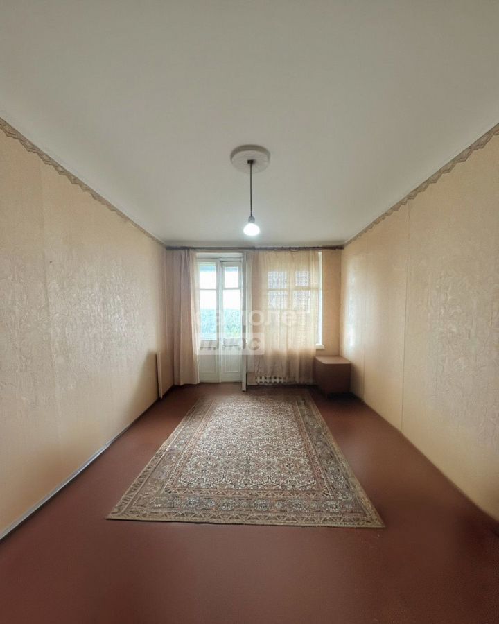 квартира г Каменск-Уральский ст УАЗ ул Набережная 17 фото 1