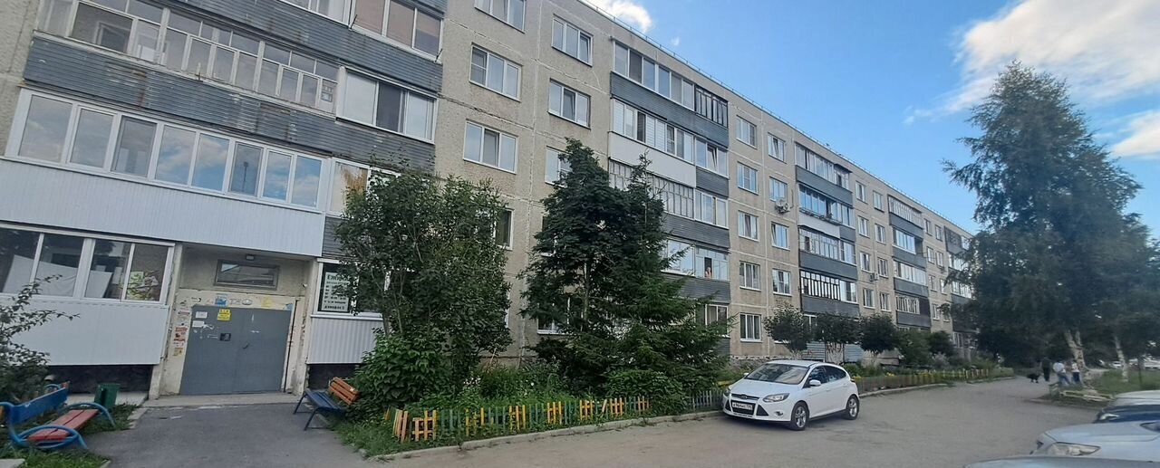 квартира г Среднеуральск ул Калинина 9 фото 1
