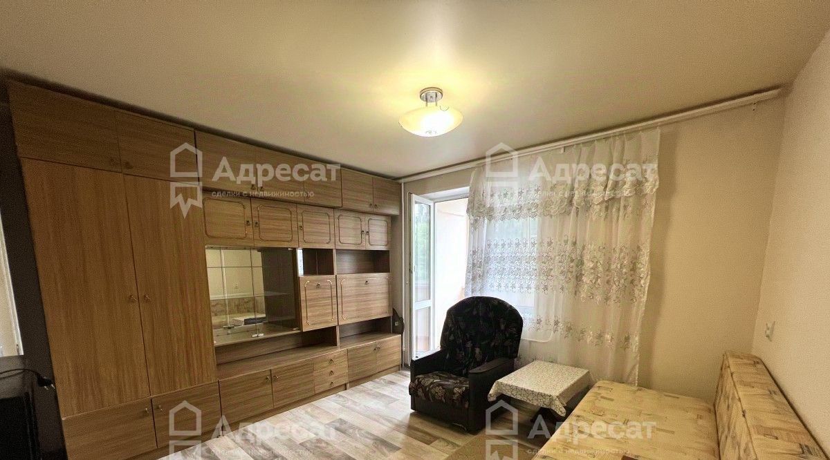 квартира г Волгоград р-н Дзержинский б-р 30-летия Победы 18 фото 1