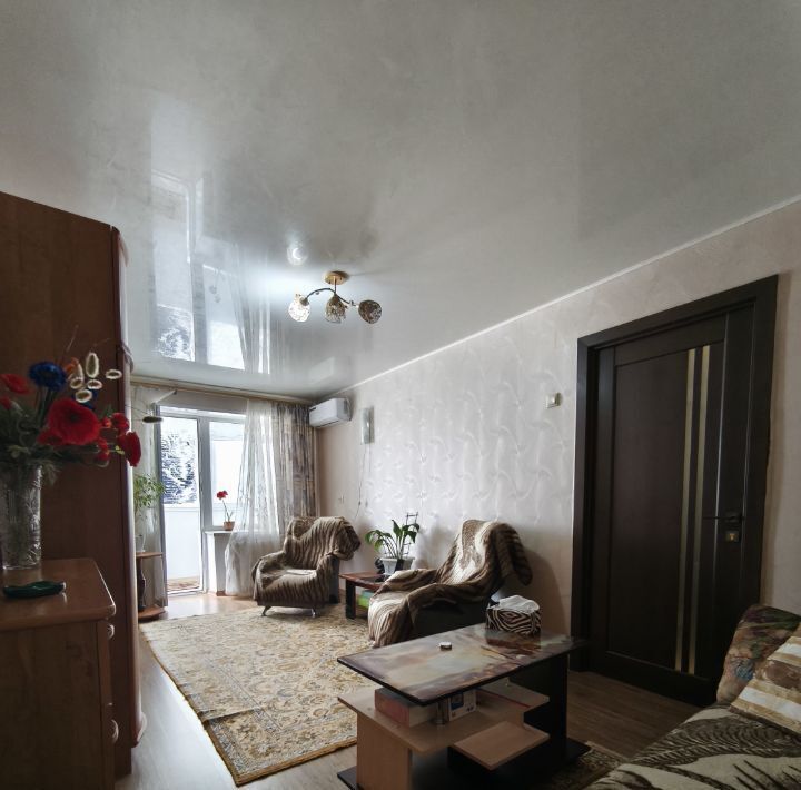 квартира г Гуково ул Карла Маркса 61 фото 2