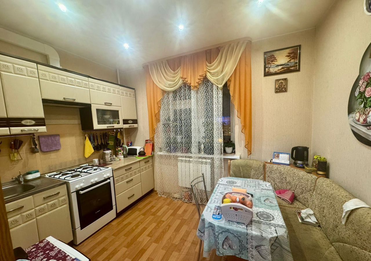 квартира г Новый Уренгой ул Имени Захаренкова В.С. 2/5а Тюменская обл. фото 9