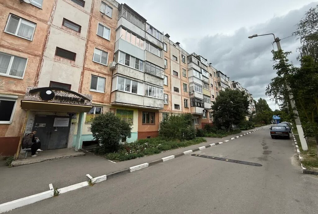 квартира г Шебекино ул 50 лет Октября 7 фото 8