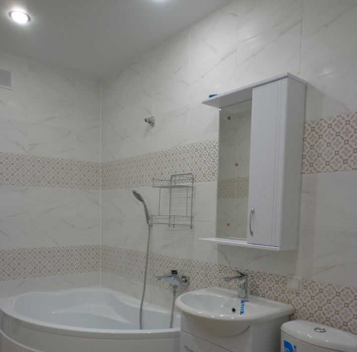 квартира г Омск р-н Кировский ул Конева 8к/1 фото 17
