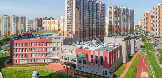 метро Комендантский Проспект пр-кт Королёва 65 фото