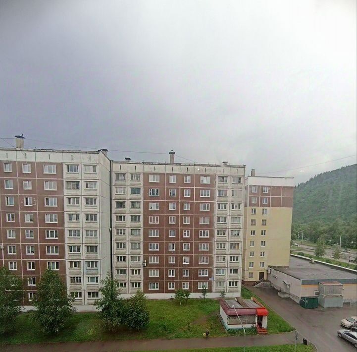 квартира г Междуреченск ул Брянская 26 фото 1