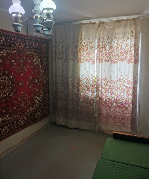 квартира г Волгоград район Семь Ветров ул 8-й Воздушной Армии 47 фото 6