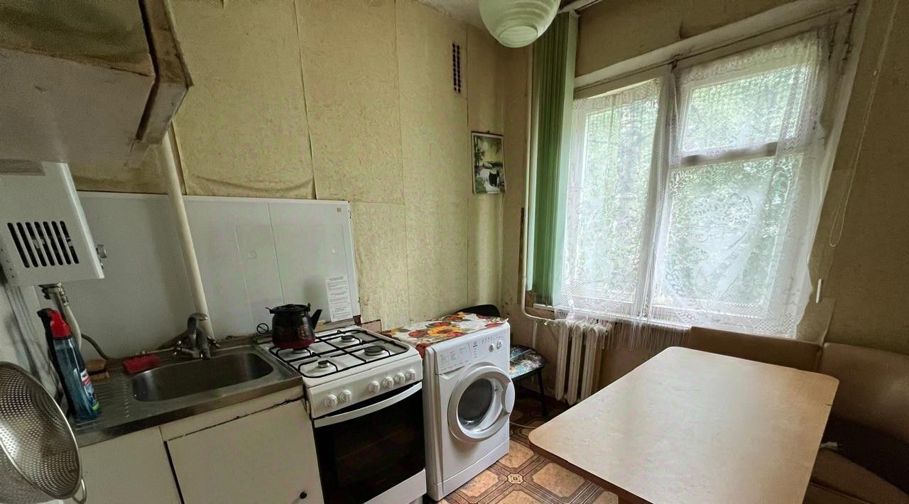 квартира г Брянск р-н Бежицкий ул Брянской Пролетарской Дивизии 1а фото 1