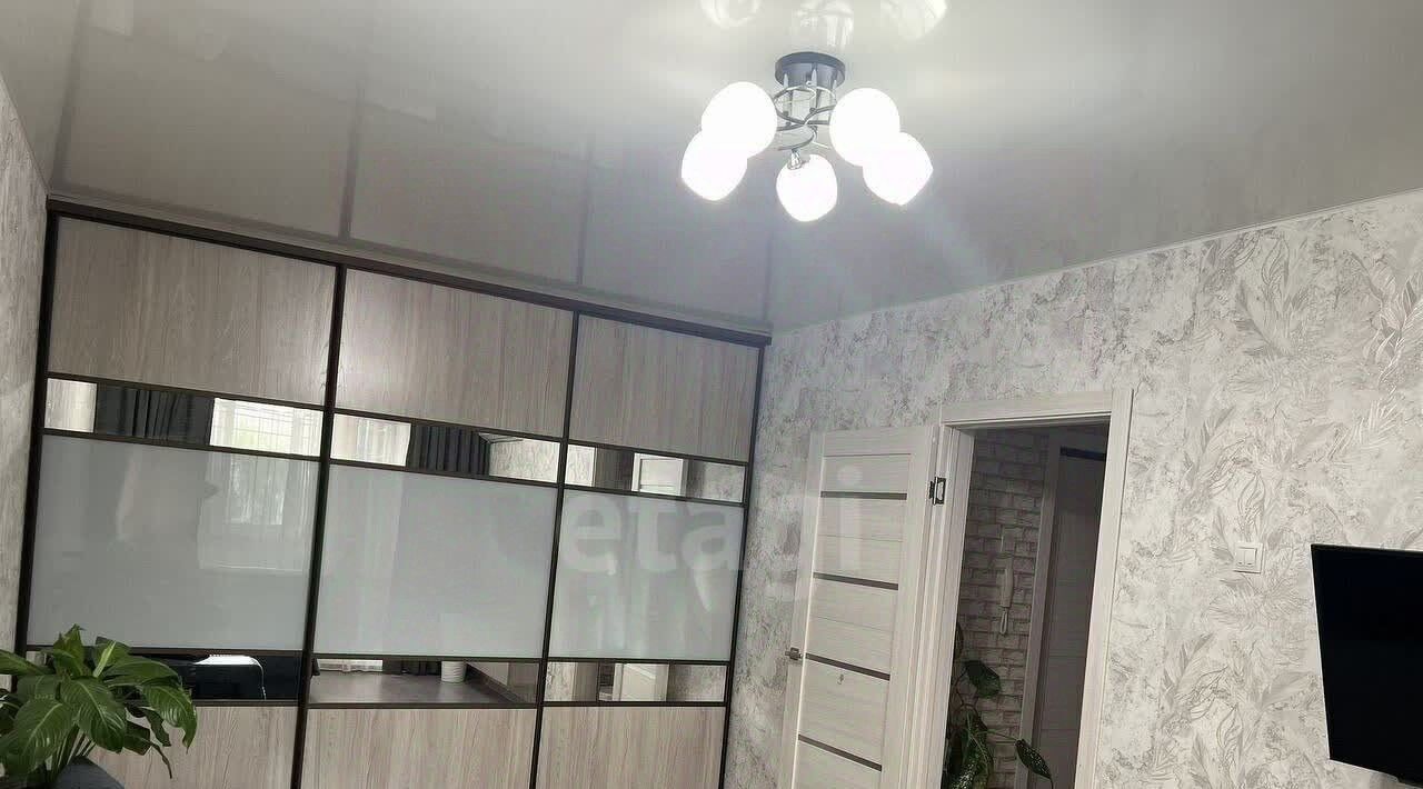 квартира г Новосибирск Золотая Нива ул Есенина 10 фото 8
