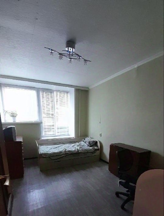 квартира г Тольятти р-н Автозаводский ул Революционная 11к/1 фото 9
