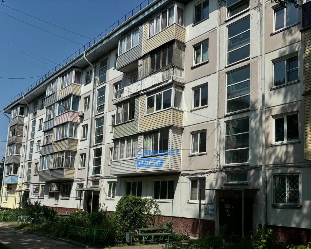 квартира г Бийск ул имени Героя Советского Союза Васильева 33 фото 1