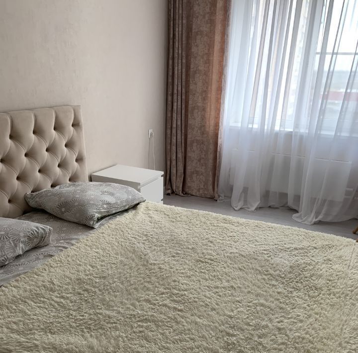 квартира г Волгоград р-н Советский ул. Маршала Воронова, 18 фото 1