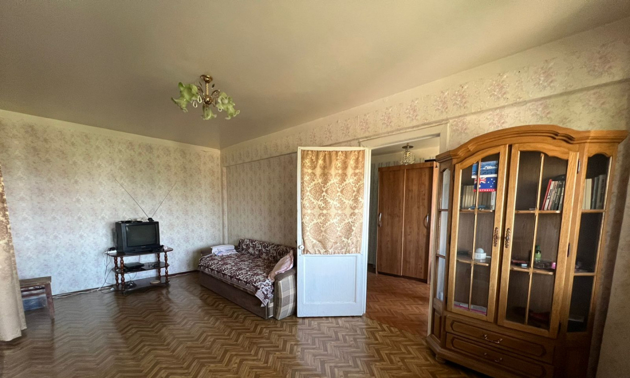 квартира г Астрахань ул Яблочкова 2б фото 3