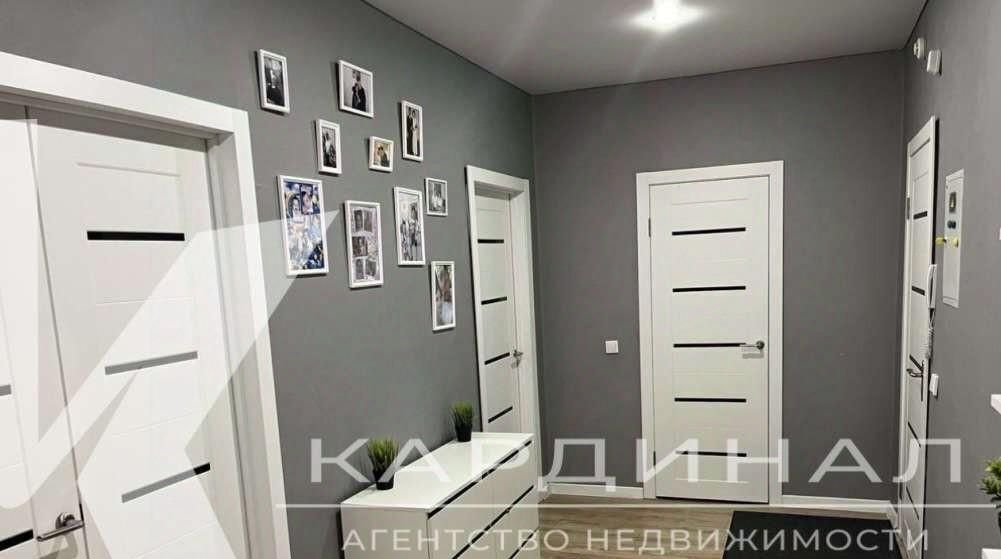 квартира г Старый Оскол Дубрава 1 кв-л, 18 фото 14