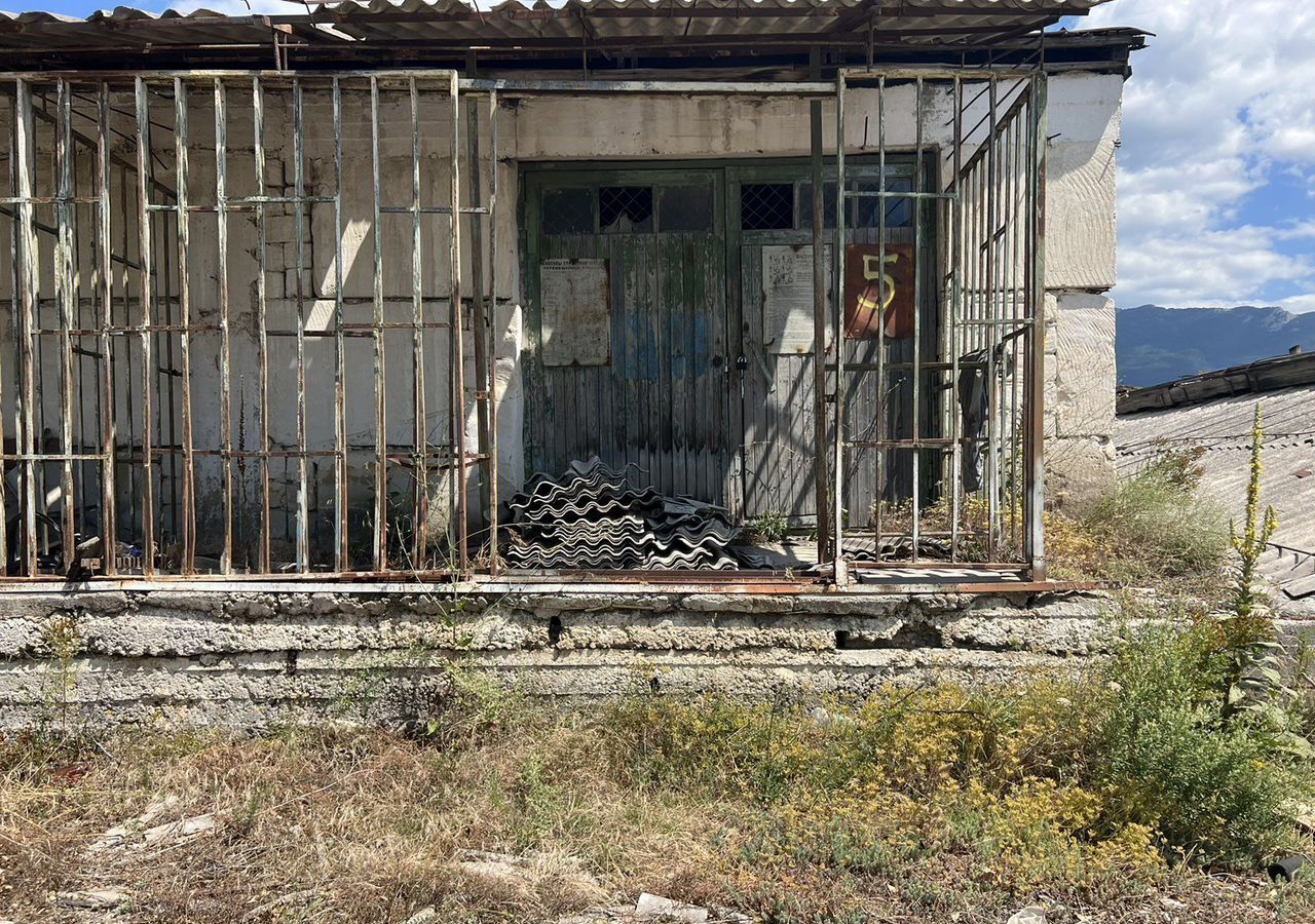 свободного назначения г Ялта ул Дарсановская 12 фото 5