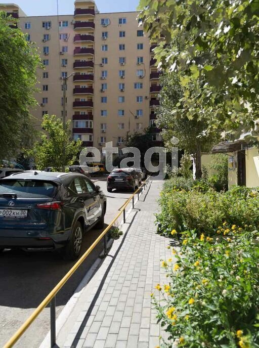 квартира г Астрахань ул Савушкина 4к/1 фото 2