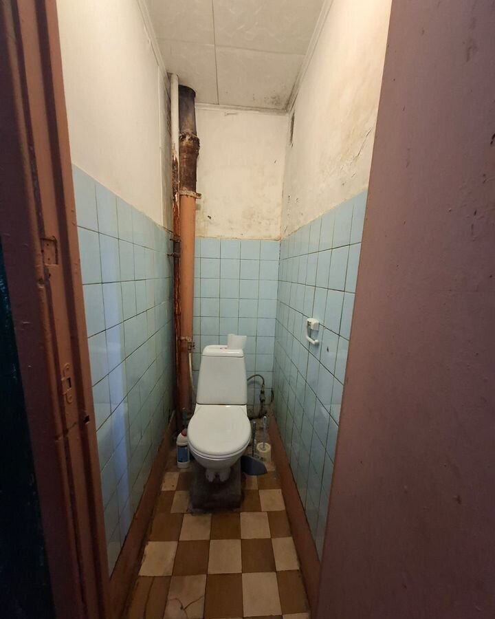 комната г Колпино ул Металлургов 4 р-н Колпинский фото 14