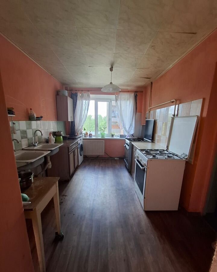 комната г Колпино ул Металлургов 4 р-н Колпинский фото 18